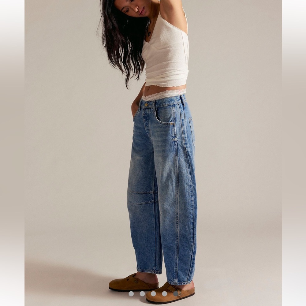 We the free good luck mid rise  barrel jeans 32 - Picture 2 of 7